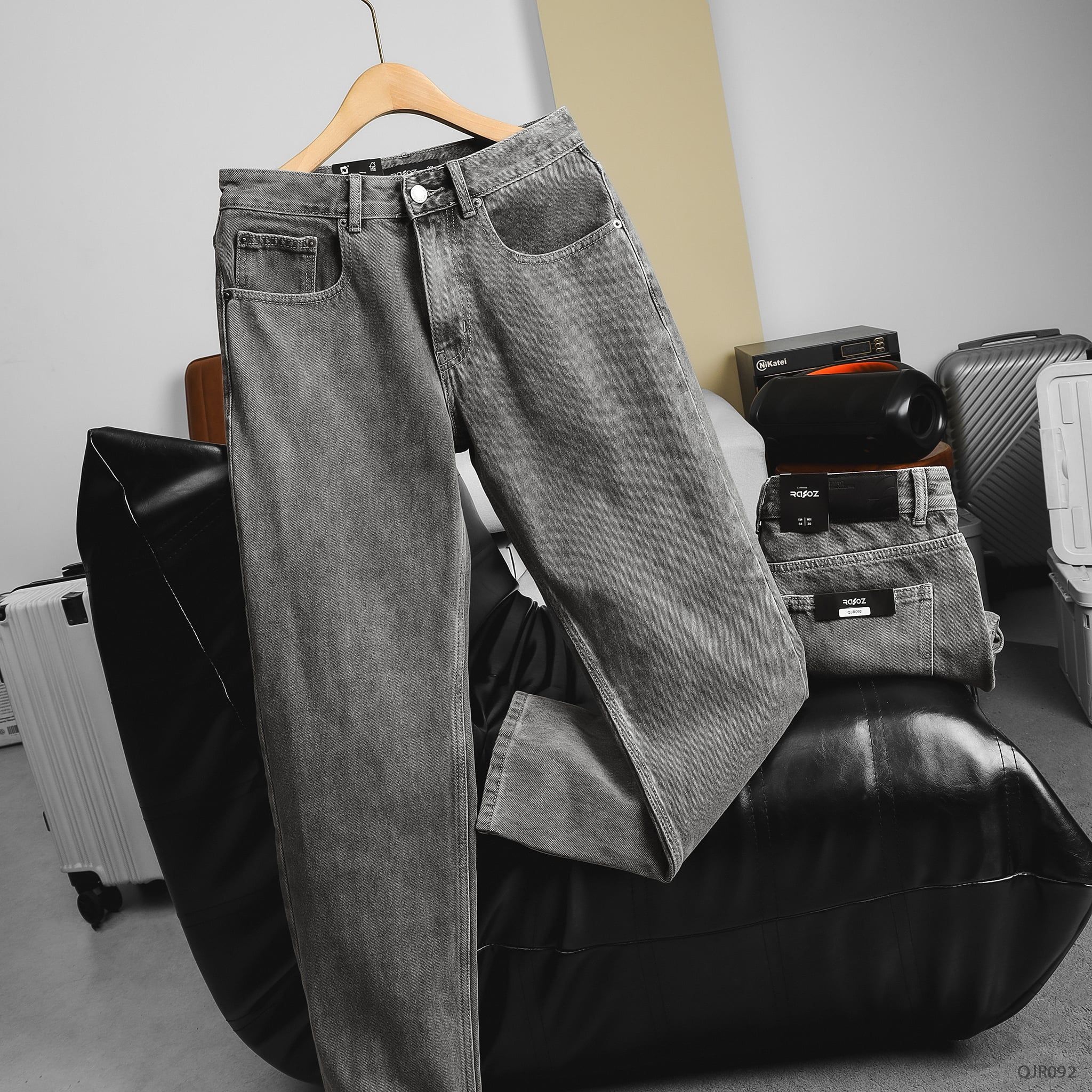  Quần jean relaxed grey wash - 092 