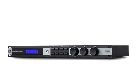  Vang số Karaoke Mixer JBL KX180A là bản nâng cấp từ Mixer JBL KX180 cho âm thanh hay hơn, chống hú 3 cấp độ, nâng giọng hát nhẹ, âm thanh sống động, rất lý tưởng cho Karaoke thương mại và ca hát tại nhà. 