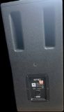  Loa toàn dải JBL KPS2 bãi sở hữu Woofer 30cm rất lý tưởng cho phòng Karaoke cao cấp. 