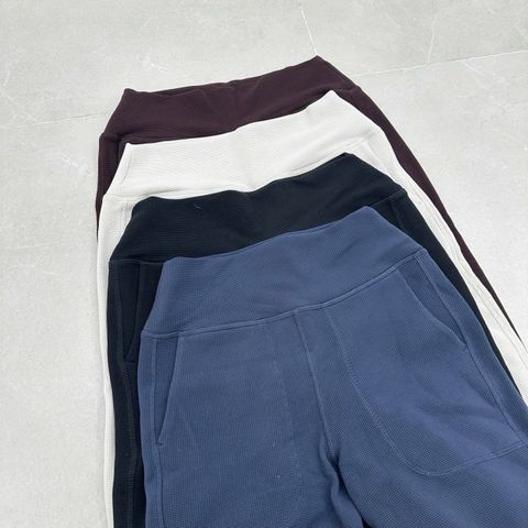  Quần Calvin Klein loe, trơn màu 0810029 G9-T2 ĐK 