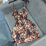  Đầm lụa URBAN OUTFITTER nhiều màu 