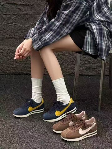  Giày thể thao da thật M4 