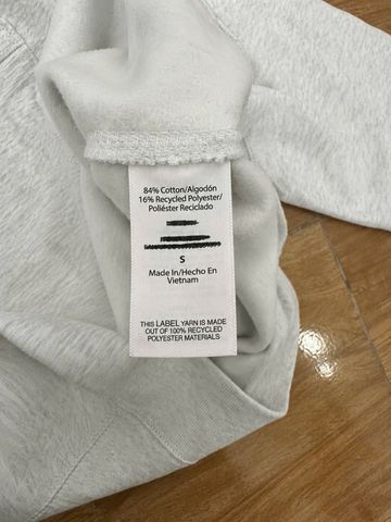 Áo nỉ FREE ASEMBLY 0626117 G10T4 (hàng đông) 