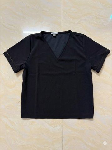  Áo Calvin Klein xịn đen cổ tim G11T3P 0510 