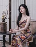  Đầm lụa URBAN OUTFITTER dáng dài 