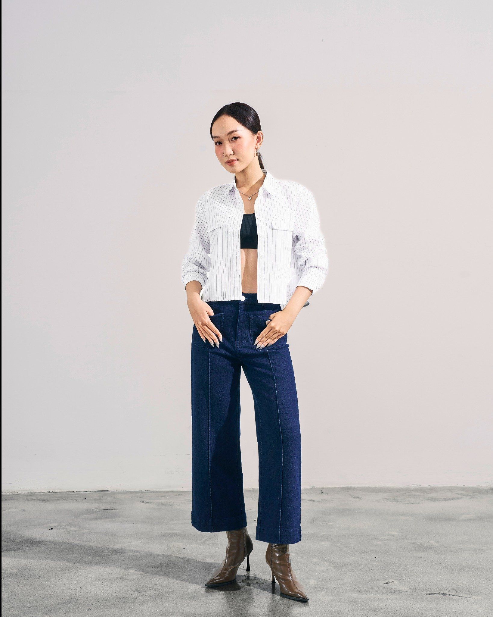 Quần Jeans Túi Hộp Ống Suông 11111940