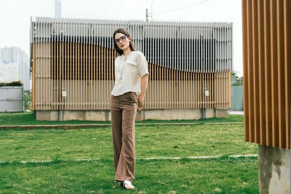 Quần ống suông nâu