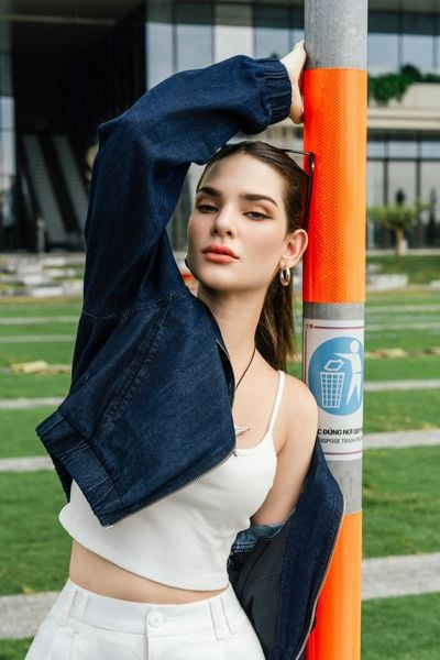 Áo khoác nón dài tay màu xanh đen