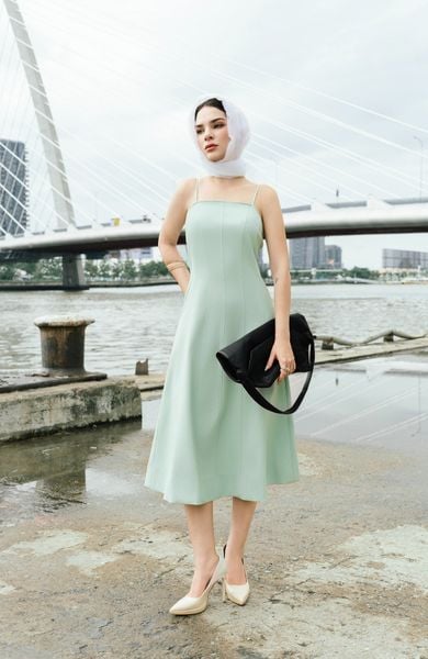 Đầm Kiểu 2 Dây màu xanh