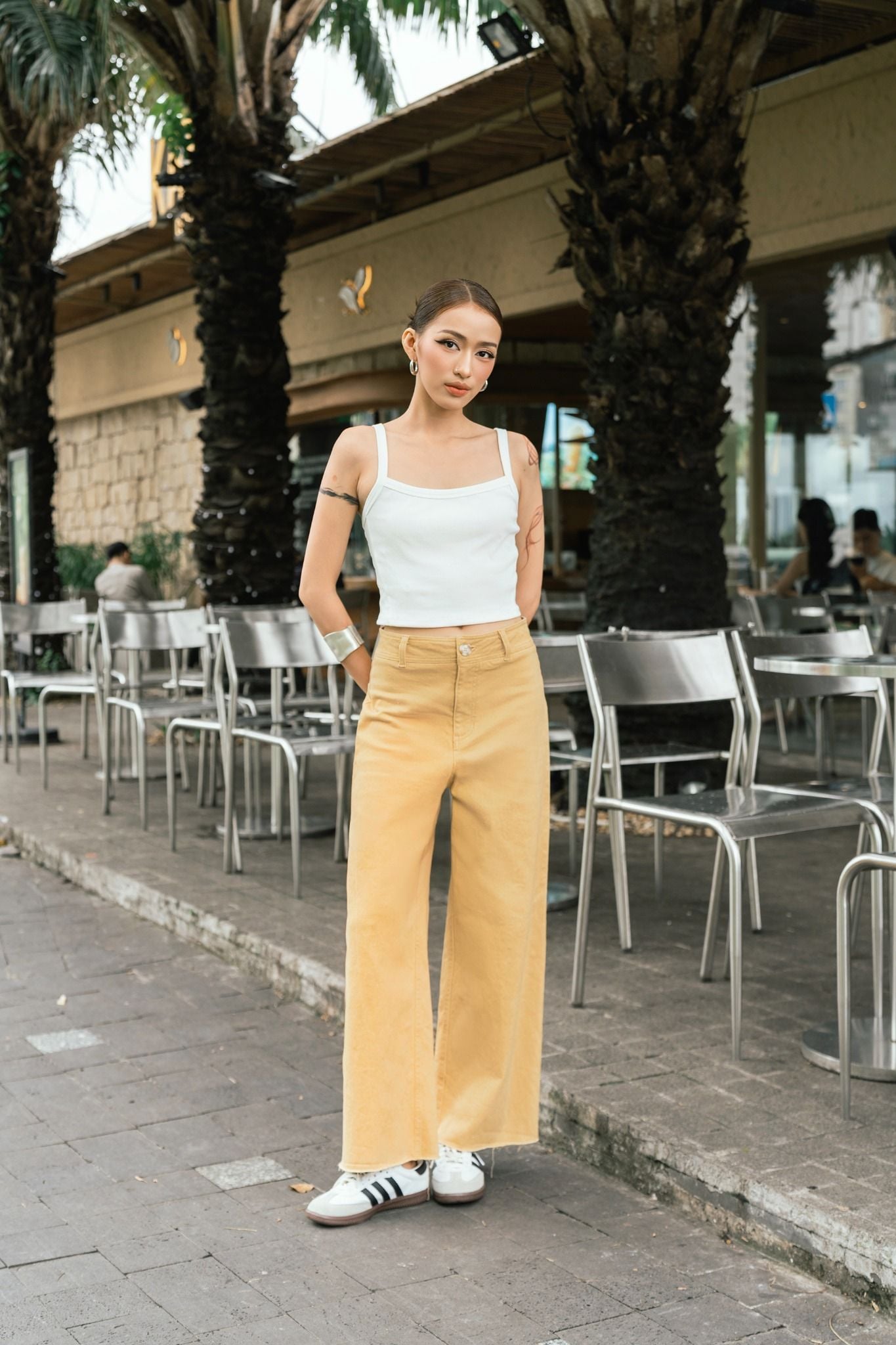 Quần Kaki Ống Suông 19111881