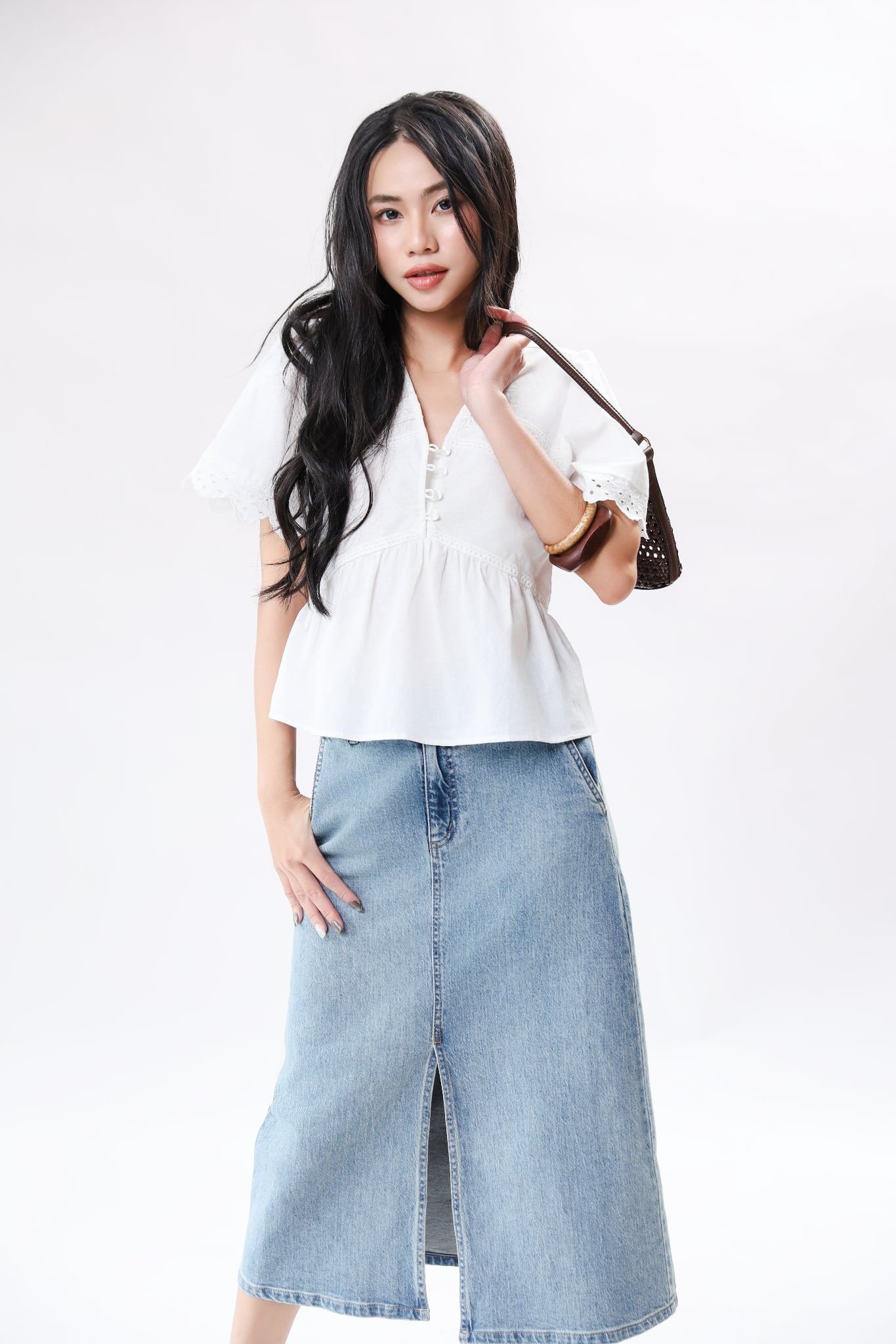 Áo Sơ Mi Kiểu Cổ V NT 10612436