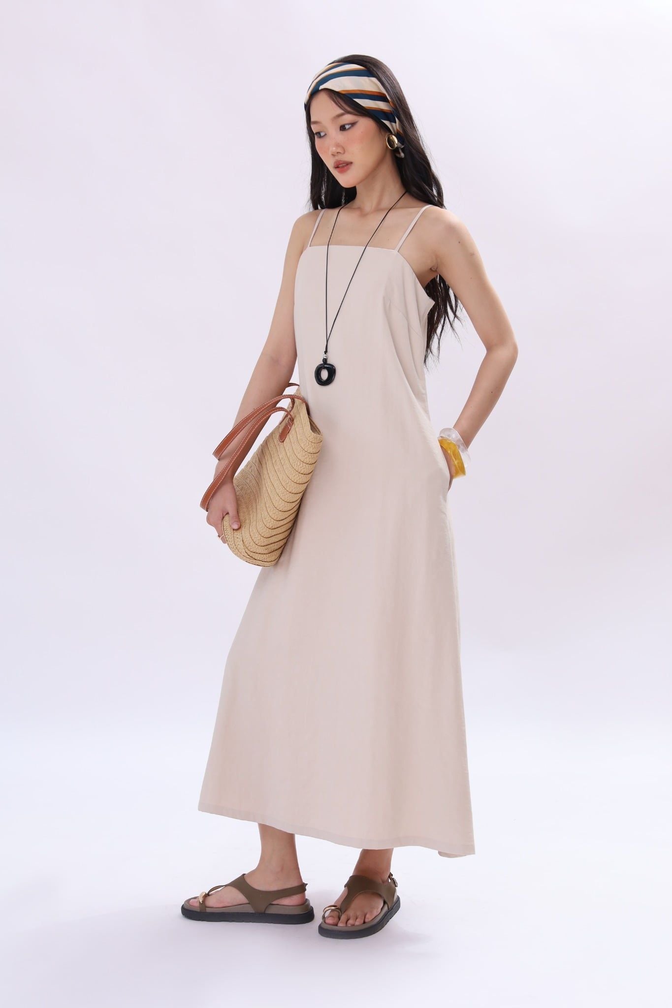 Đầm Dây Form Suông Basic 11012227