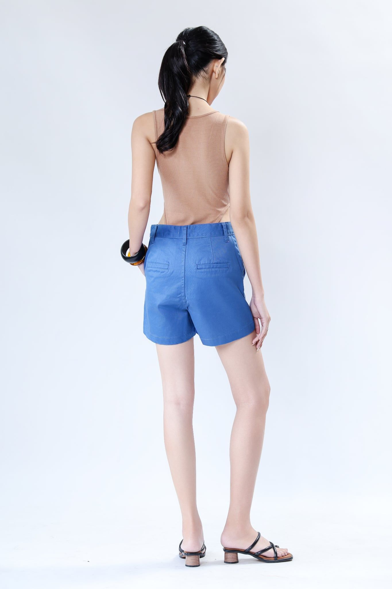 Quần shorts nữ kaki 15008653