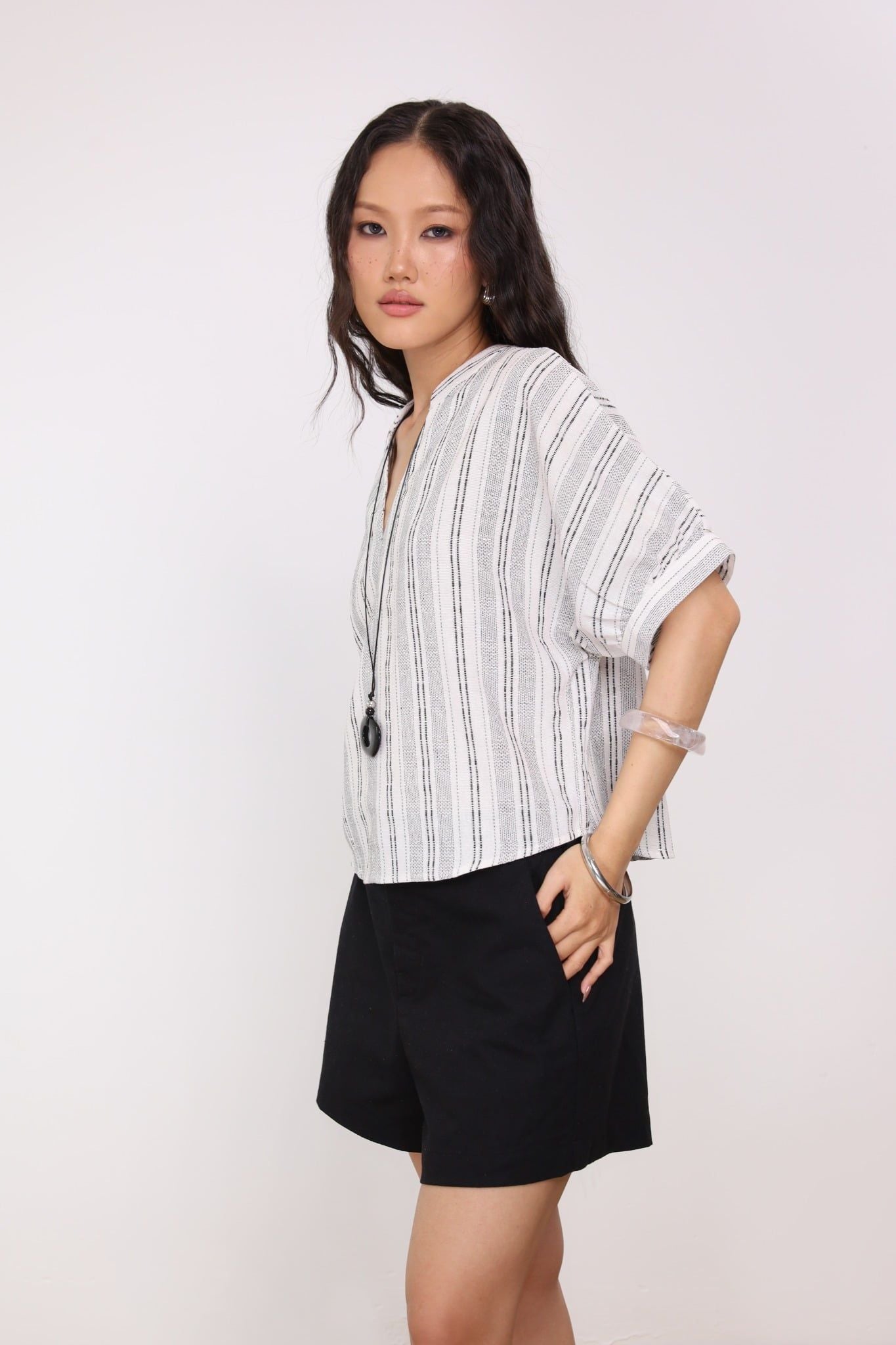 Áo Kiểu Cổ V Linen NT J-P Fashion 10612206