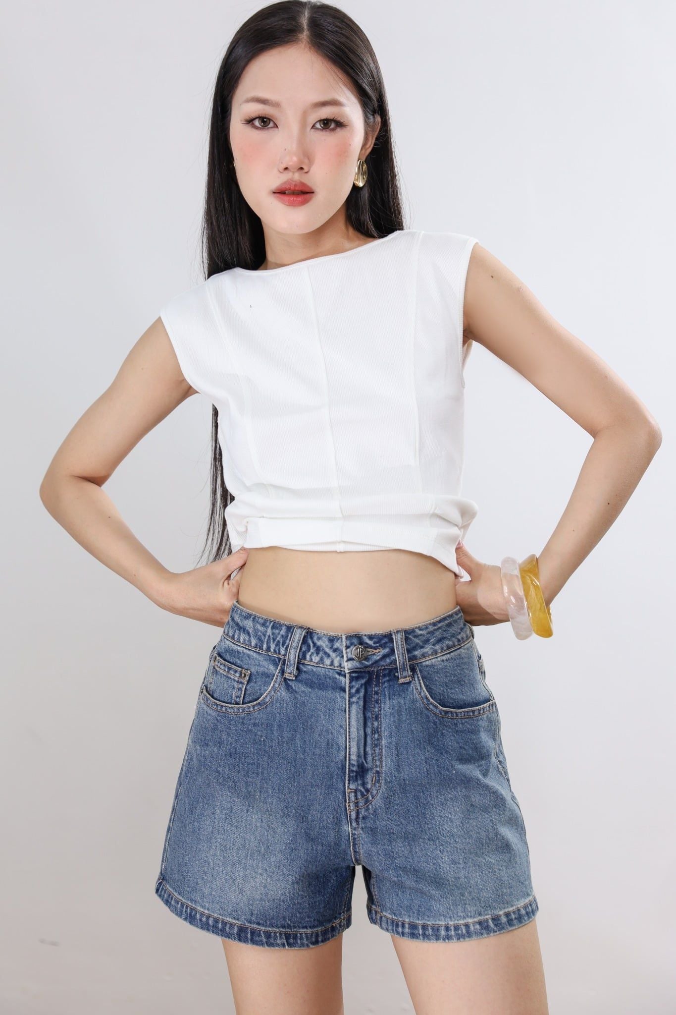Quần Short Jean Lưng Cao 15012301