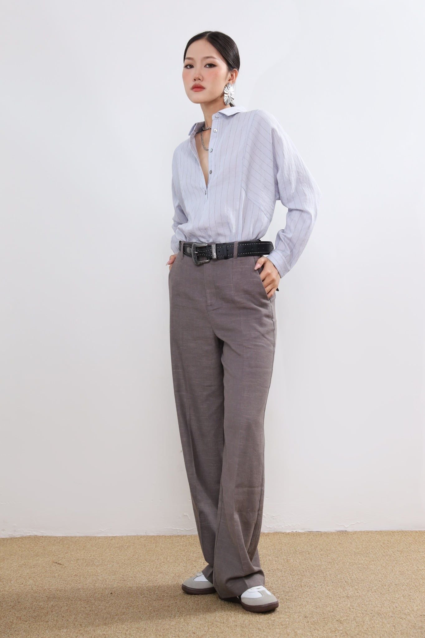 Quần ống suông chất Linen 19012302