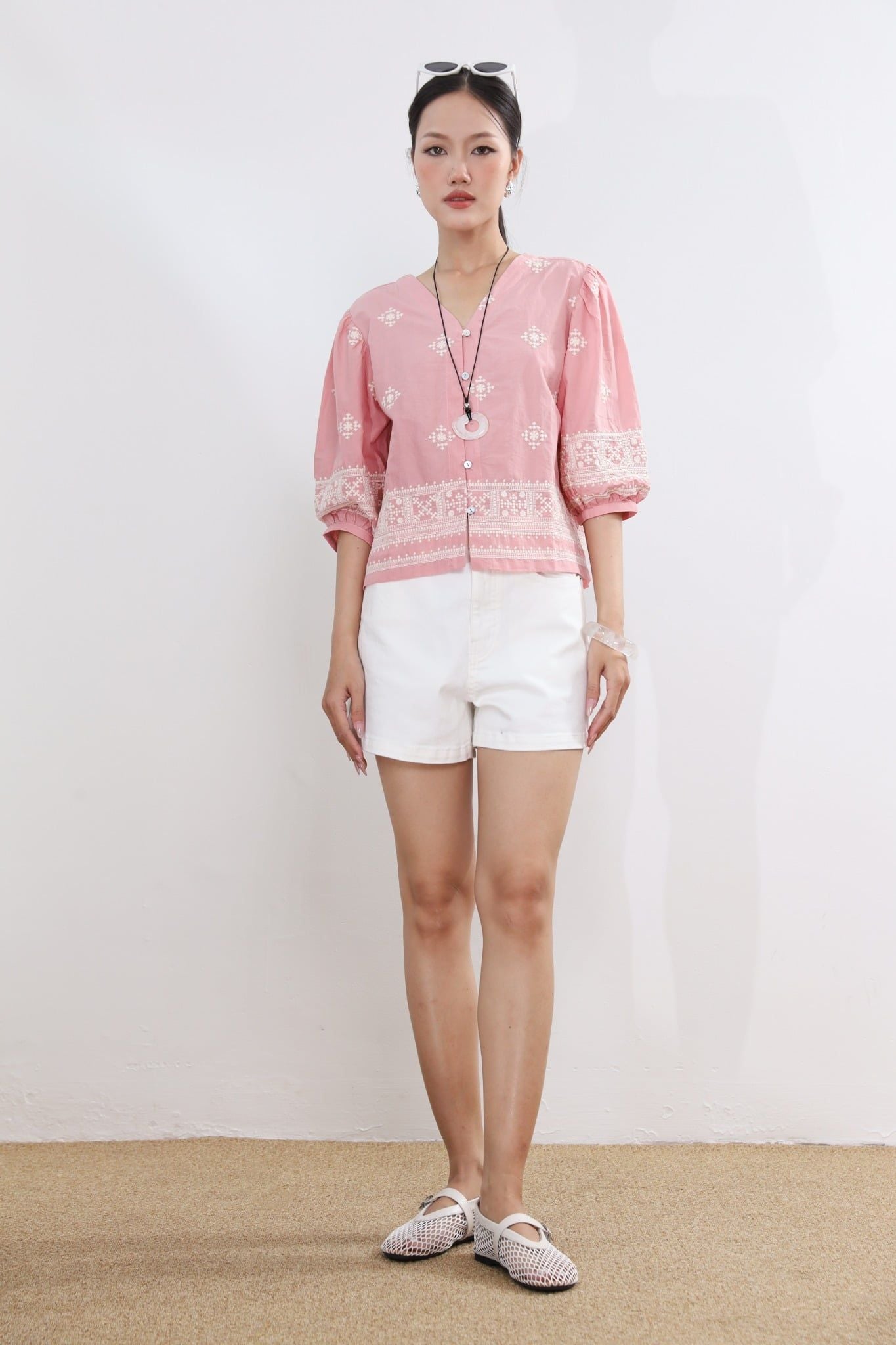 Áo Sơ Mi Linen Tay Lở Cổ V 10612300