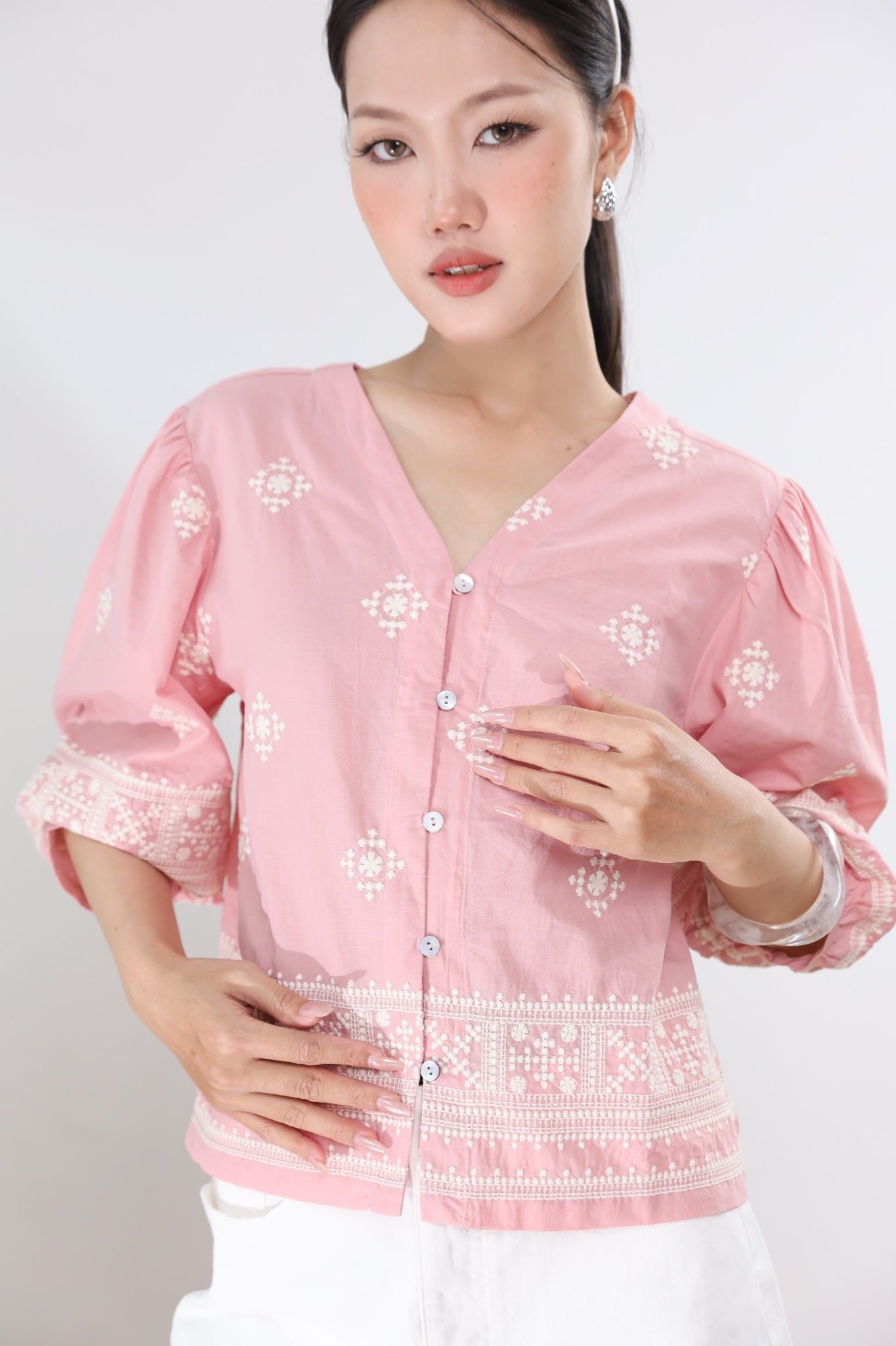 Áo Sơ Mi Linen Tay Lở Cổ V 10612300