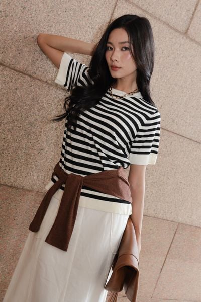 color_trắng sọc đen