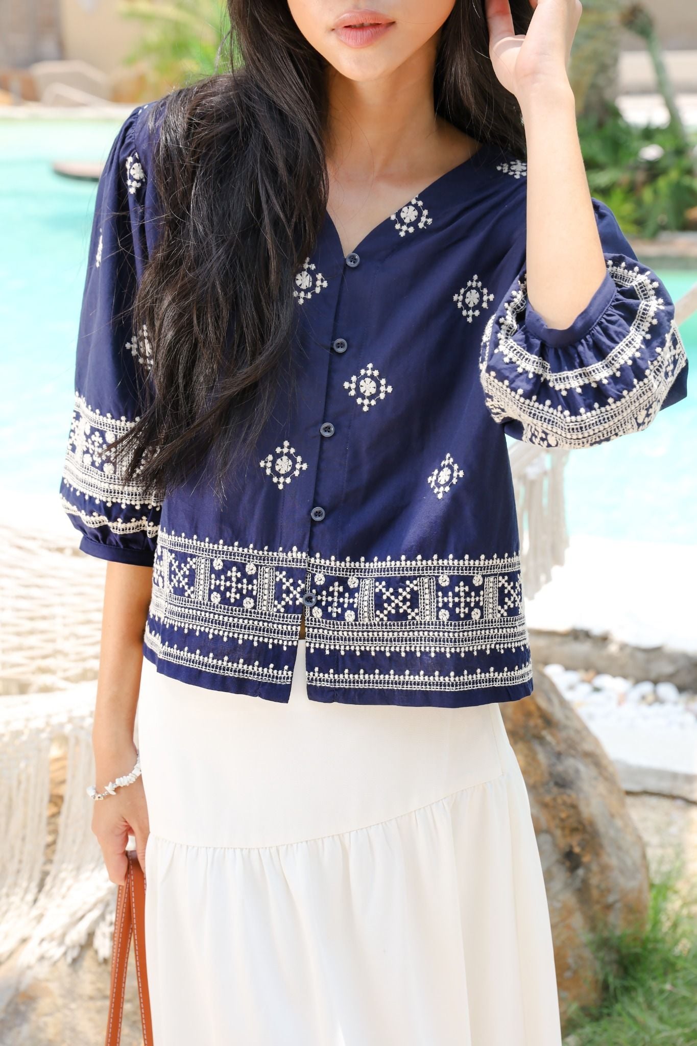 Áo Sơ Mi Linen Tay Lở Cổ V 10612300