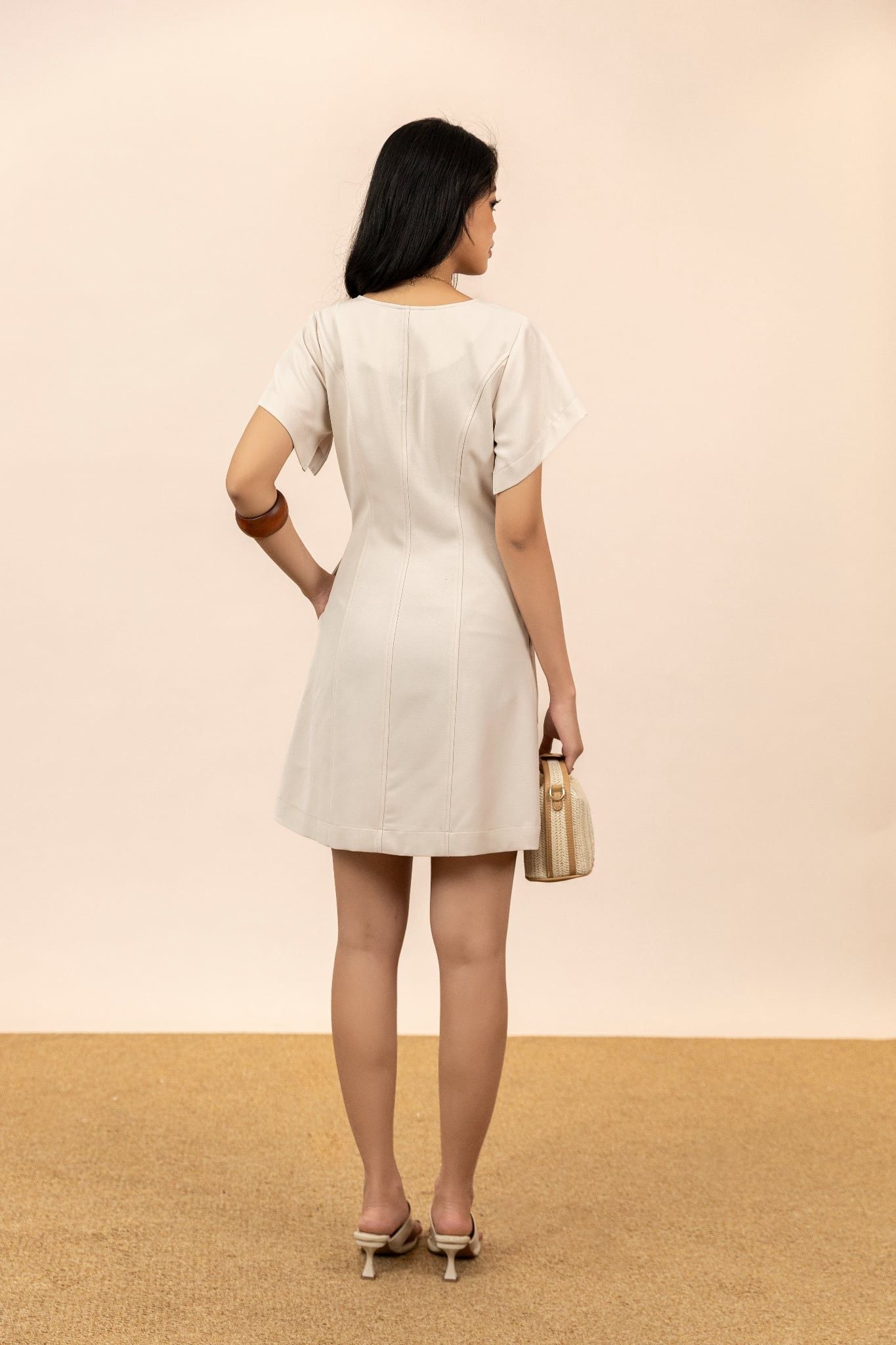 Đầm kiểu ngắn tay 12212563