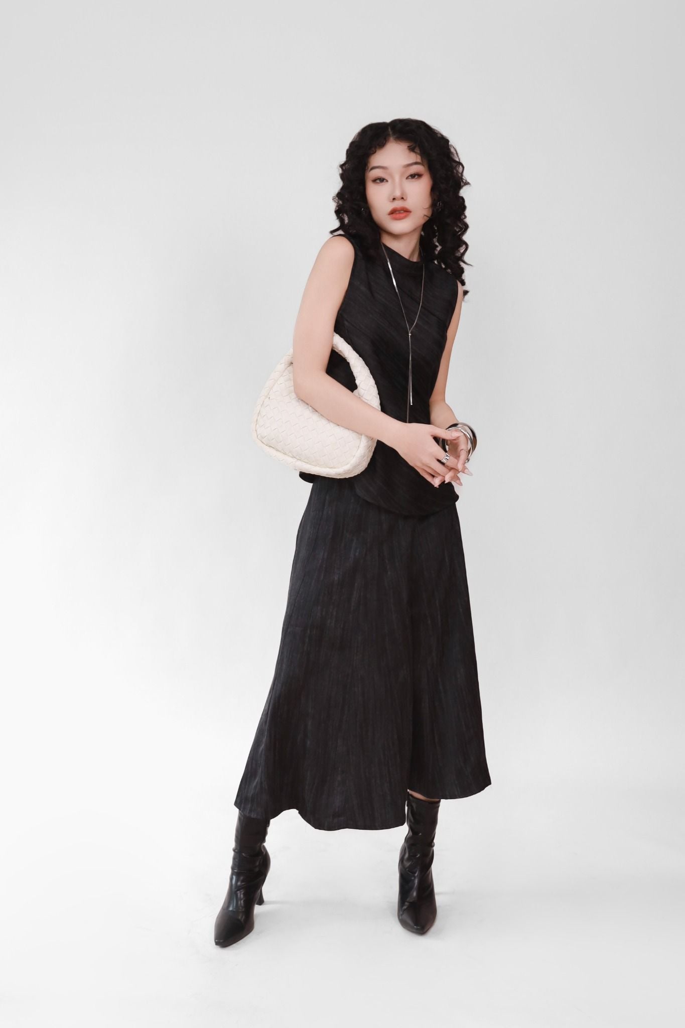 Chân Váy Lụa Xòe 17012071