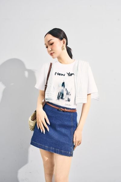 Áo thun trắng tay ngắn