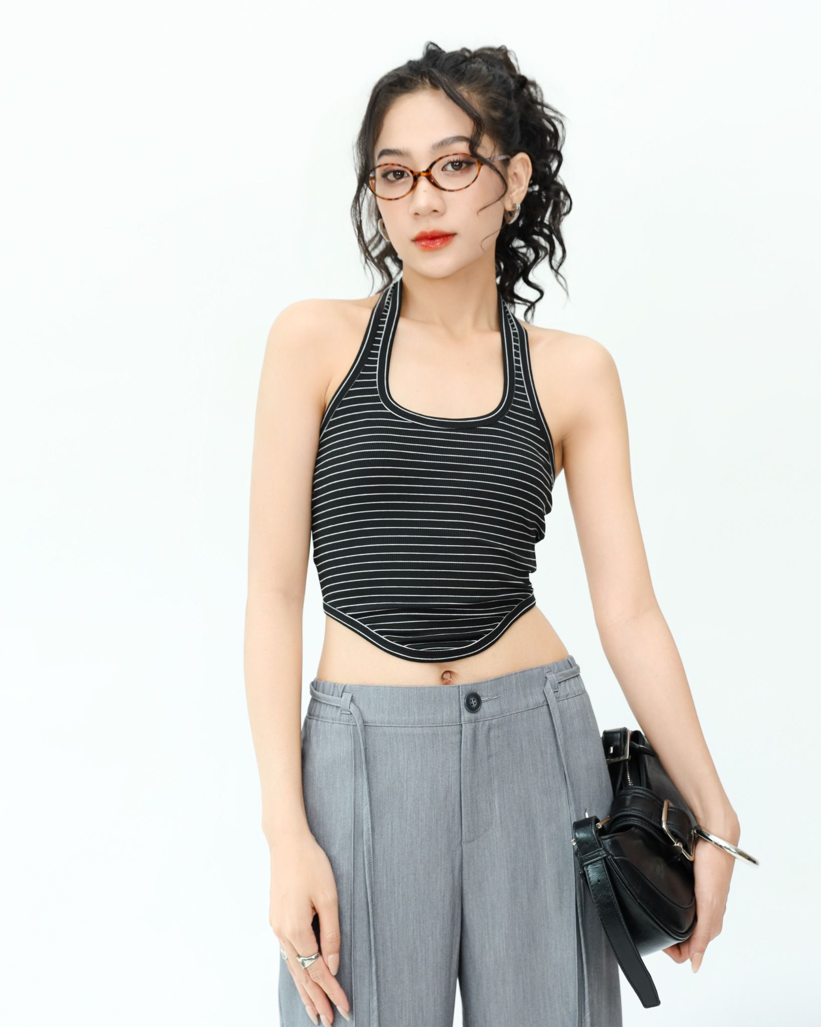 Áo Thun Cổ Yếm 10212111