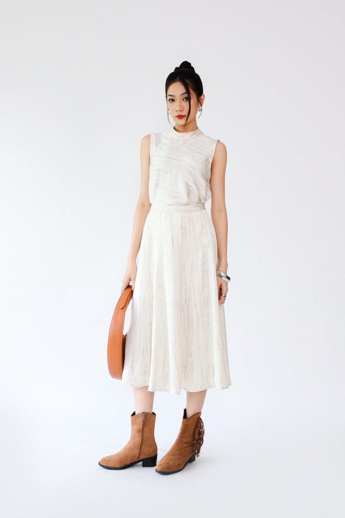 Chân Váy Lụa Xòe 17012071