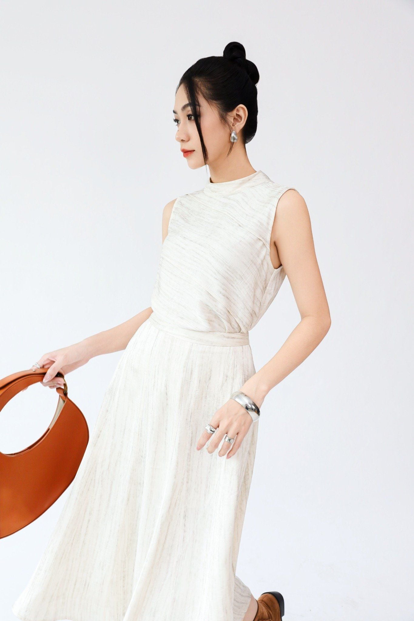 Chân Váy Lụa Xòe 17012071