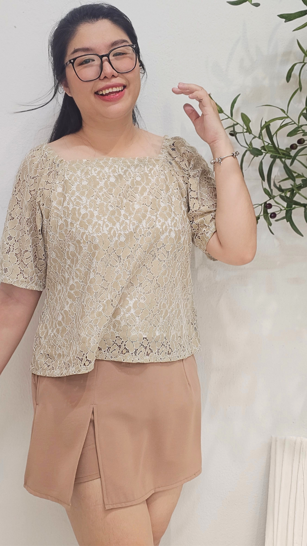 ÁO CỔ VUÔNG - REN KEM
