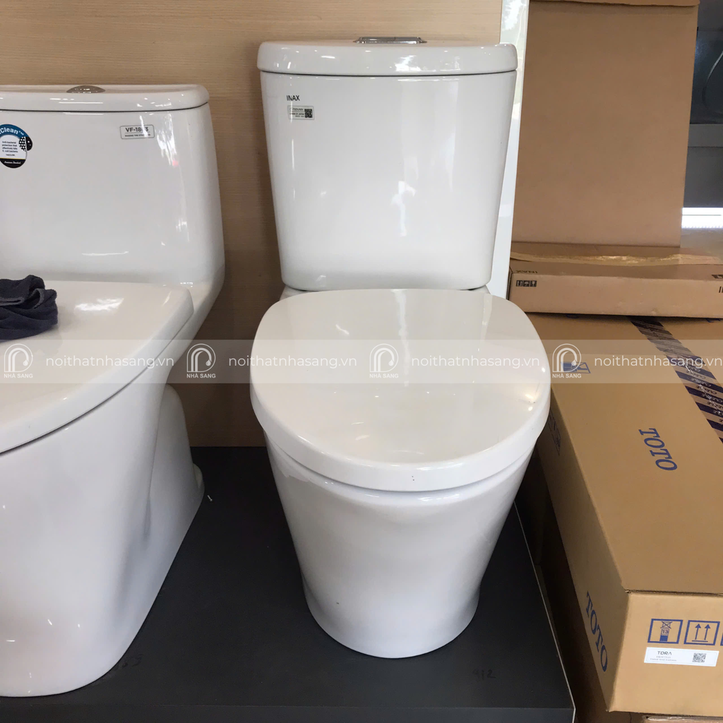 Bồn Cầu 2 Khối INAX AC-700VAN Xả Nhấn Aqua Ceramic