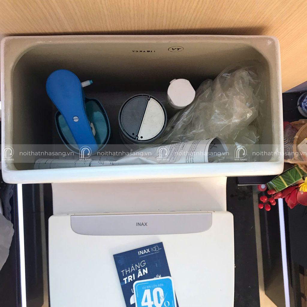 Bồn Cầu INAX AC-832VN (AC832VN) 2 Khối Xả Nhấn Aqua Ceramic