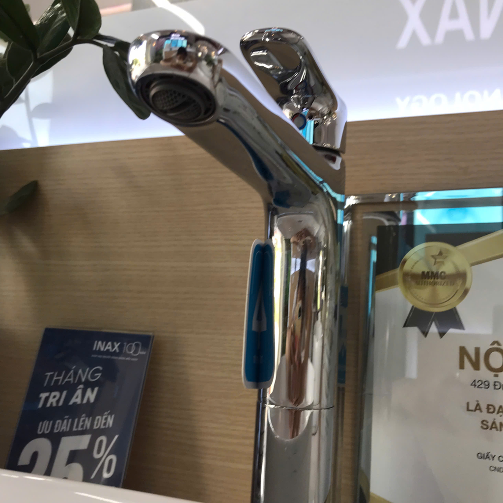 Vòi Lavabo Thân Cao Inax LFV-1402SH Nóng Lạnh