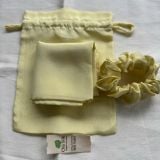  Bộ khăn lụa Chu Silk kèm che mắt và dây buộc tóc có túi đựng 