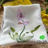  Khăn choàng lụa tơ tằm thêu tay_màu trắng- Món quà tặng thuần Việt mang nhiều ý nghĩa 