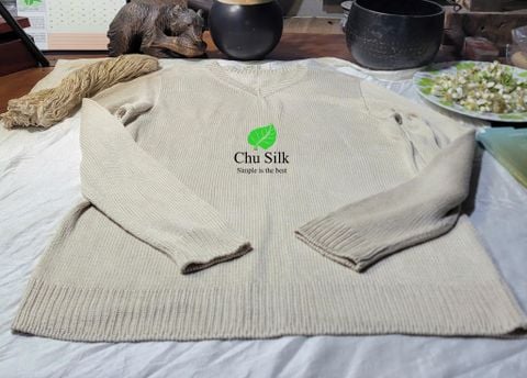  Áo tơ gốc đan thủ công cổ tim 