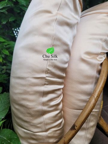  Gối tơ tằm từ vỏ tới ruột đều là tơ cho người lớn size 50*70cm, nặng 1000g tơ/chiếc 