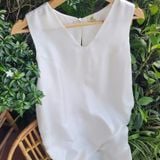  Váy tơ tằm màu trắng may 2 lớp cổ chữ V 