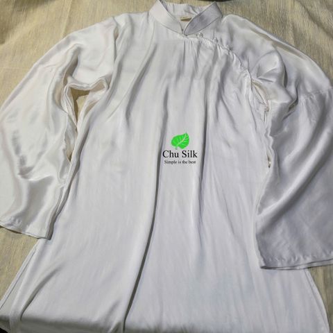  Áo dài tơ tằm thuần Việt dáng xưa màu trắng mộc của tơ 19momme cao cấp 