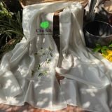  Khăn lụa tơ tằm thêu tay_màu trắng 