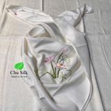  KHĂN LỤA VUÔNG TƠ TẰM THÊU TAY 