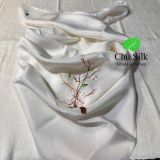  KHĂN LỤA VUÔNG TƠ TẰM THÊU TAY 