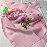  KHĂN LỤA VUÔNG TƠ TẰM THÊU TAY 