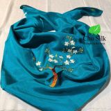  KHĂN LỤA VUÔNG TƠ TẰM THÊU TAY 