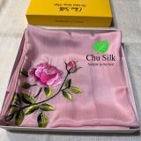  KHĂN LỤA VUÔNG TƠ TẰM THÊU TAY 