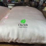  Vỏ gối thêu tên riêng (hàng đặt trước 5-15 ngày) với tơ tằm cao cấp 19mm 