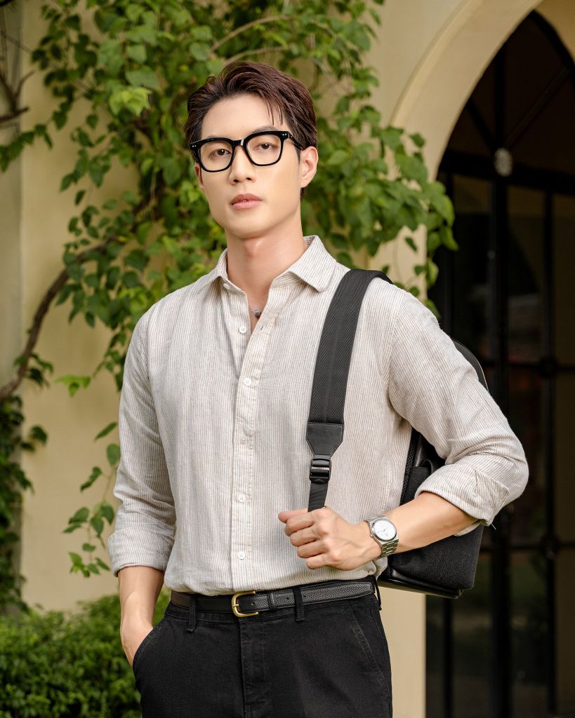 Áo Sơ Mi Nam By Cotton Linen Sọc Nhuyễn Nâu