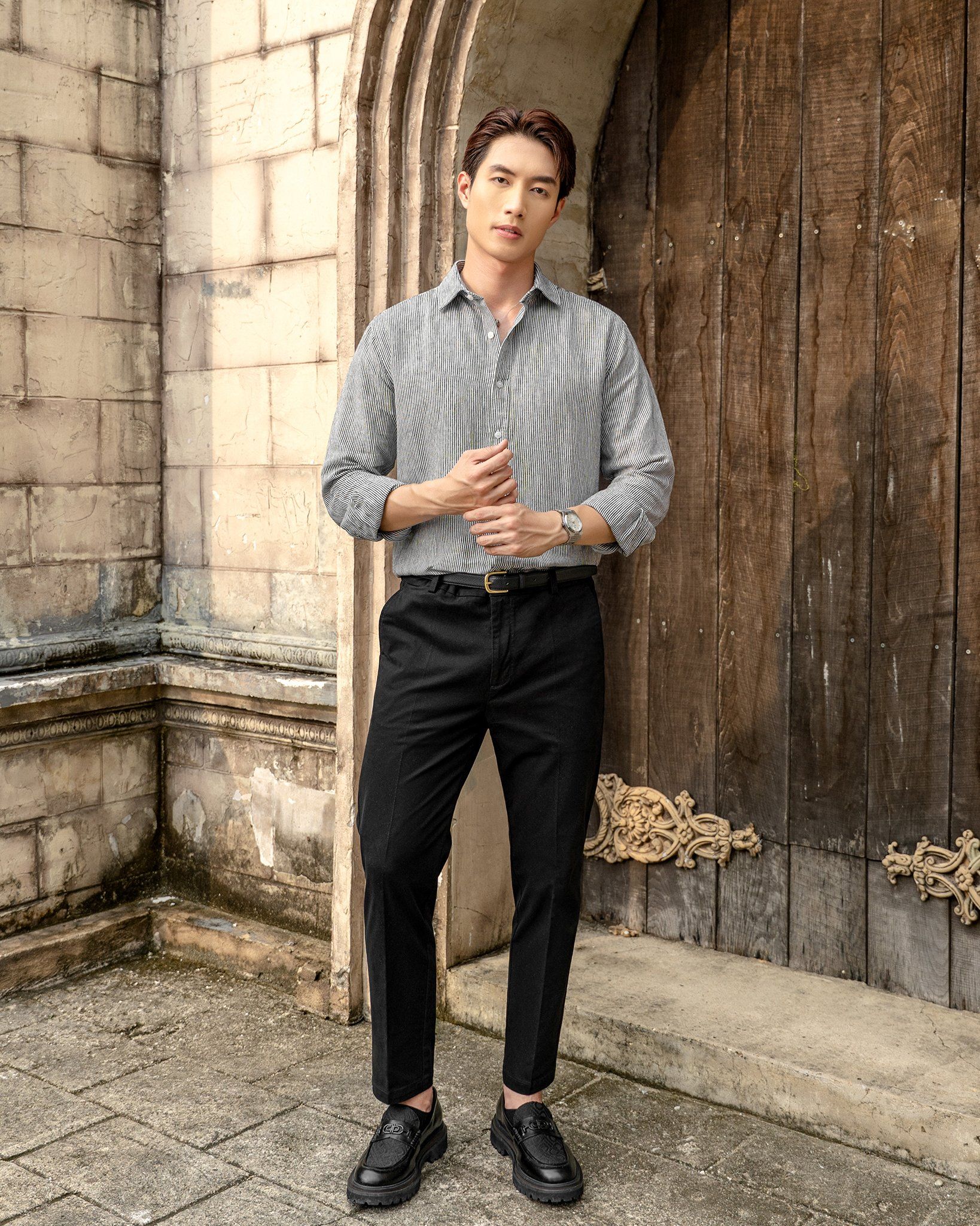 Áo Sơ Mi Nam By Cotton Linen Sọc Nhuyễn Đen