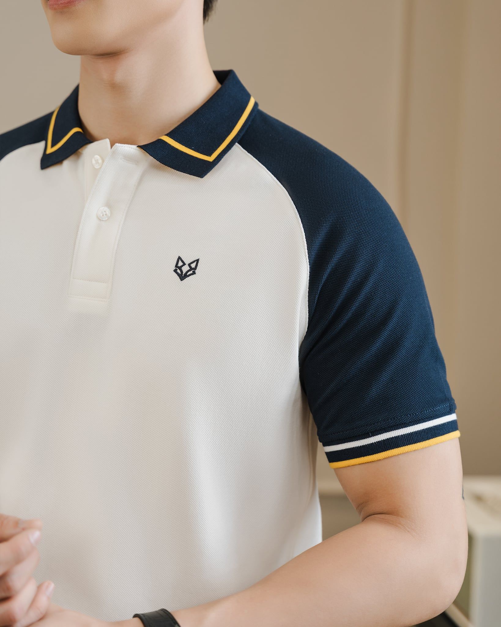 Áo Thun Polo By Cotton Raglan Thêu Fox Phối Bo